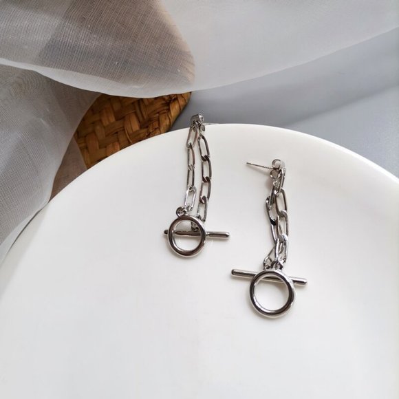 *925 Sterling Silver Link Chain Circle Bar Earring - Picture 2 of 8